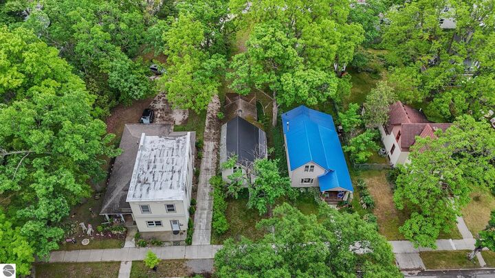 Property Photo:  812 Webster Street  MI 49686 
