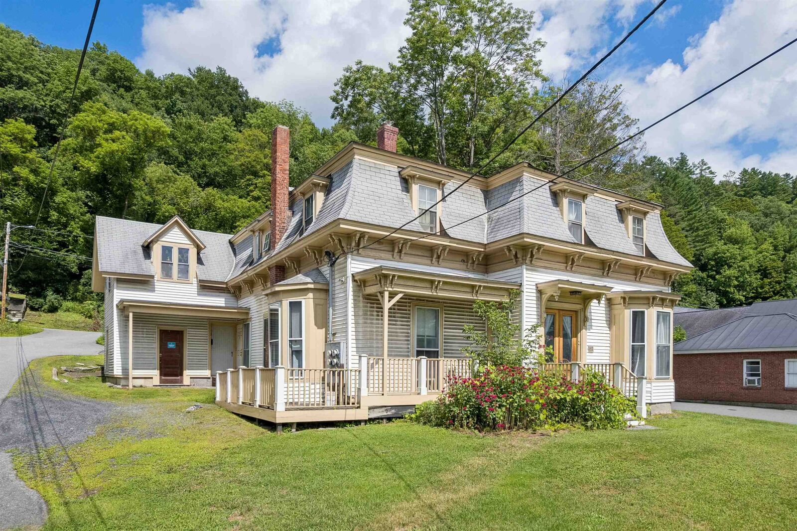 Property Photo:  20 Livery Stable Road  VT 05032 