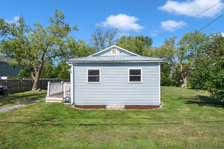 Property Photo:  9 Pearl Avenue  VT 05478 