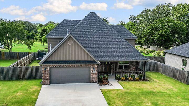 Property Photo:  1413 Reagan Avenue  AR 72734 