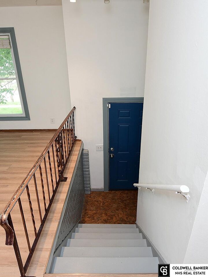 Property Photo:  6917 N 65th Avenue  NE 68152 