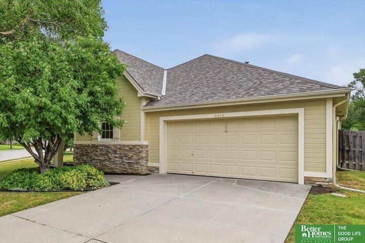 Property Photo:  9816 S 28th Avenue Circle  NE 68123 