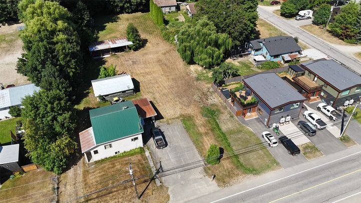 Property Photo: 719 Big Eddy Road BC V0E 2S0