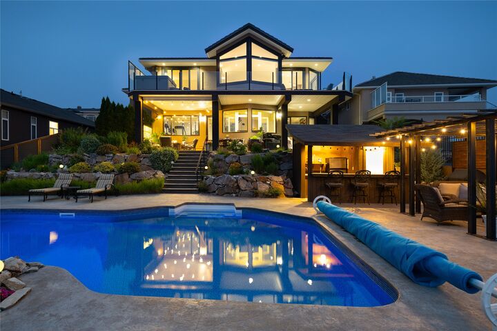 10 Bayview Heights — photo 1