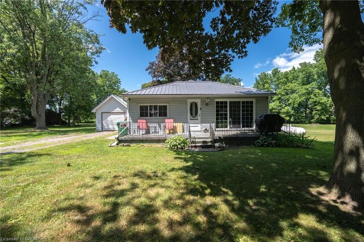 Property Photo: 15 Middlemiss Avenue ON N0L 1T0