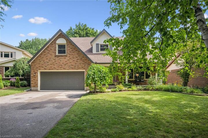 Property Photo: 119 Sandy Ridge Place ON N2T 1C5