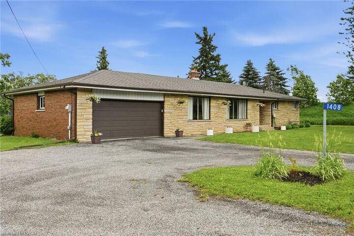 Property Photo: 1408 Edgewood Road ON L8N 2Z7