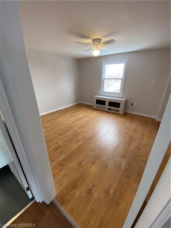 Property Photo: 70 Grandview Street 3 ON N3R 6X2
