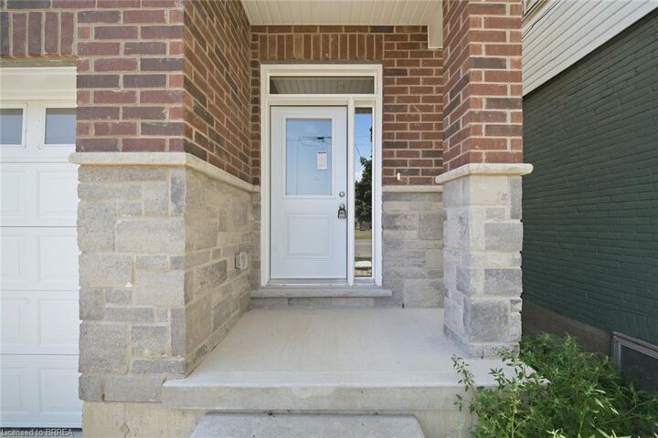 Property Photo:  11 Ontario Street  ON N3S 2B7 
