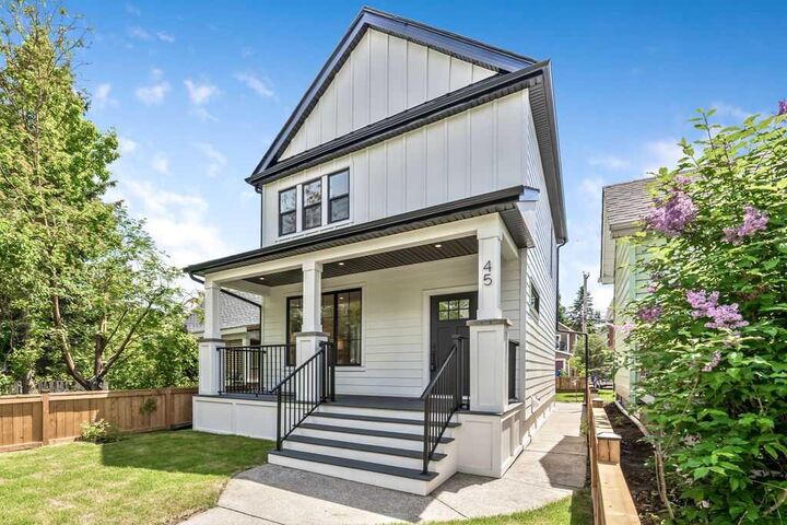 Property Photo: 45 25 Avenue SW AB T2S 2X4