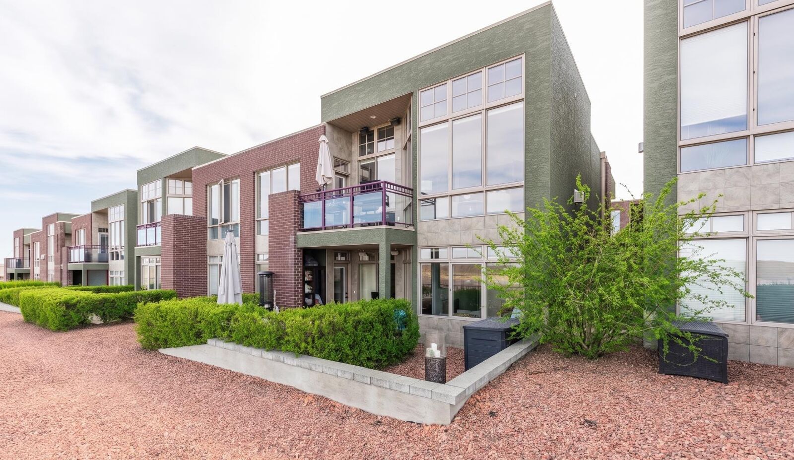 Property Photo: 10 Palisades Mews NE AB T1C 2B5