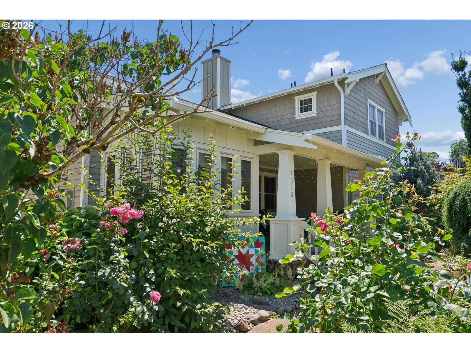 Property Photo: 7038 SE Clinton St OR 97206