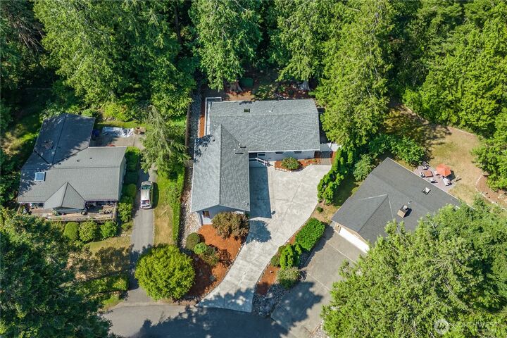 Property Photo:  352  Stillaguamish Place  WA 98257 