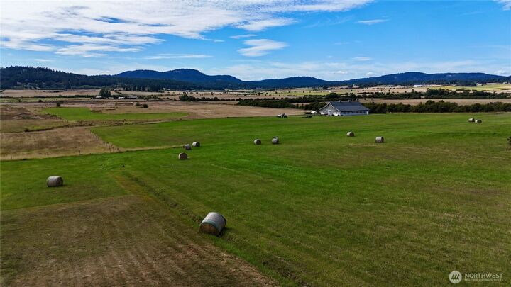 Property Photo:  178  Memory Lane  WA 98250 
