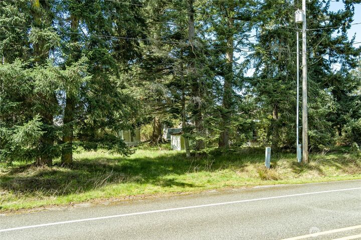 Property Photo: 3544 Smugglers Cove Road WA 98253