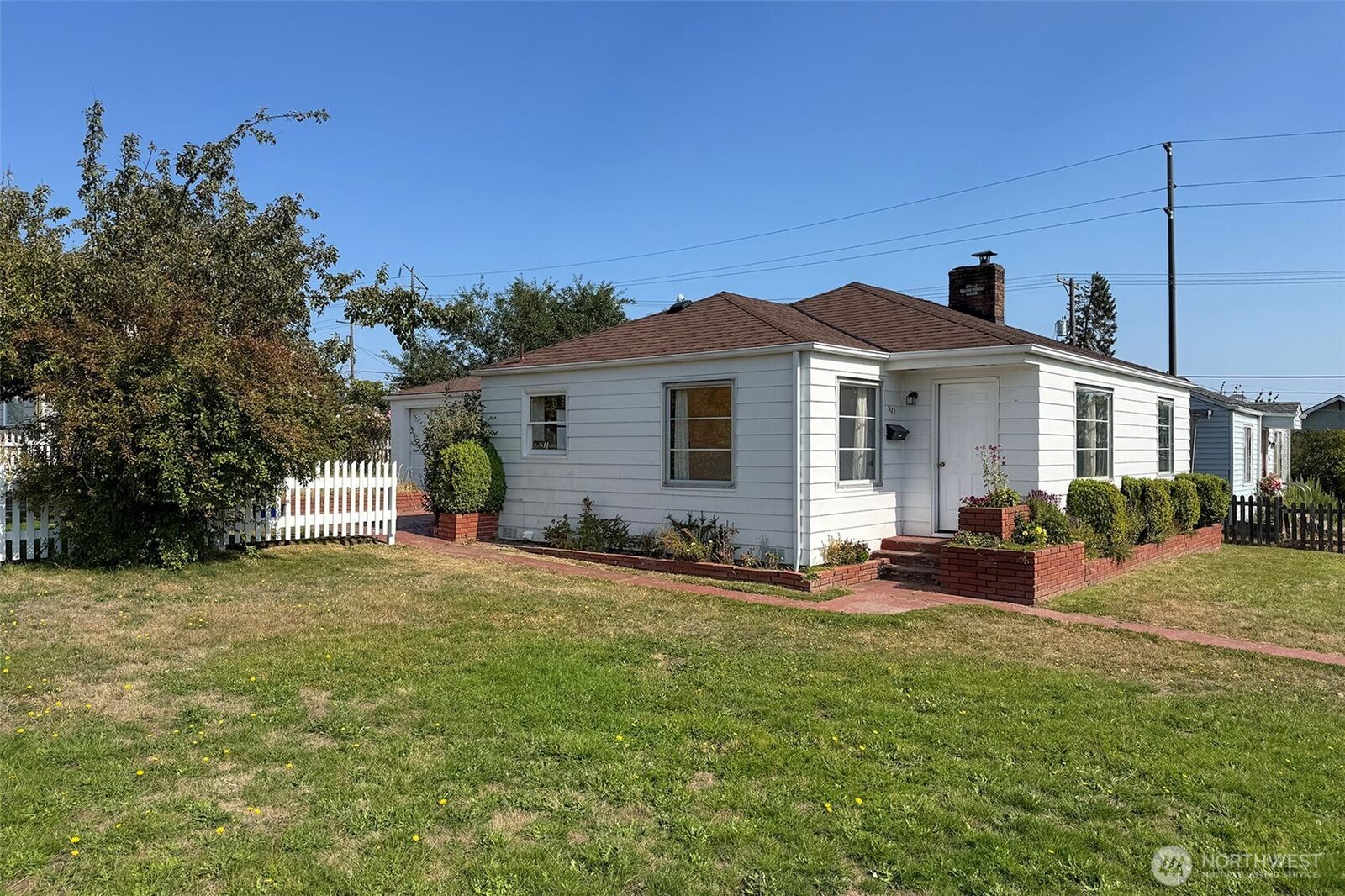Property Photo: 522 S A Street WA 98362