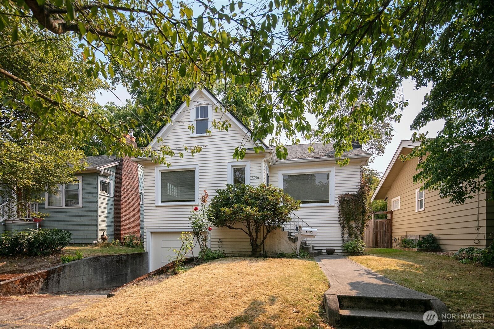 Property Photo:  6016  34th Avenue NE  WA 98115 