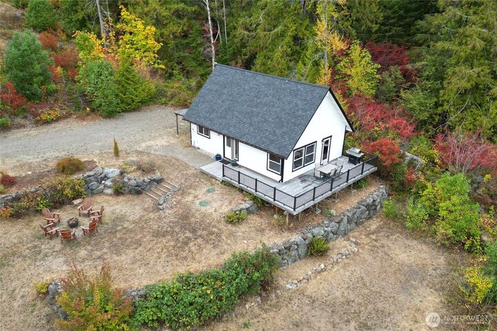 Property Photo: 304292 Highway 101 WA 98320