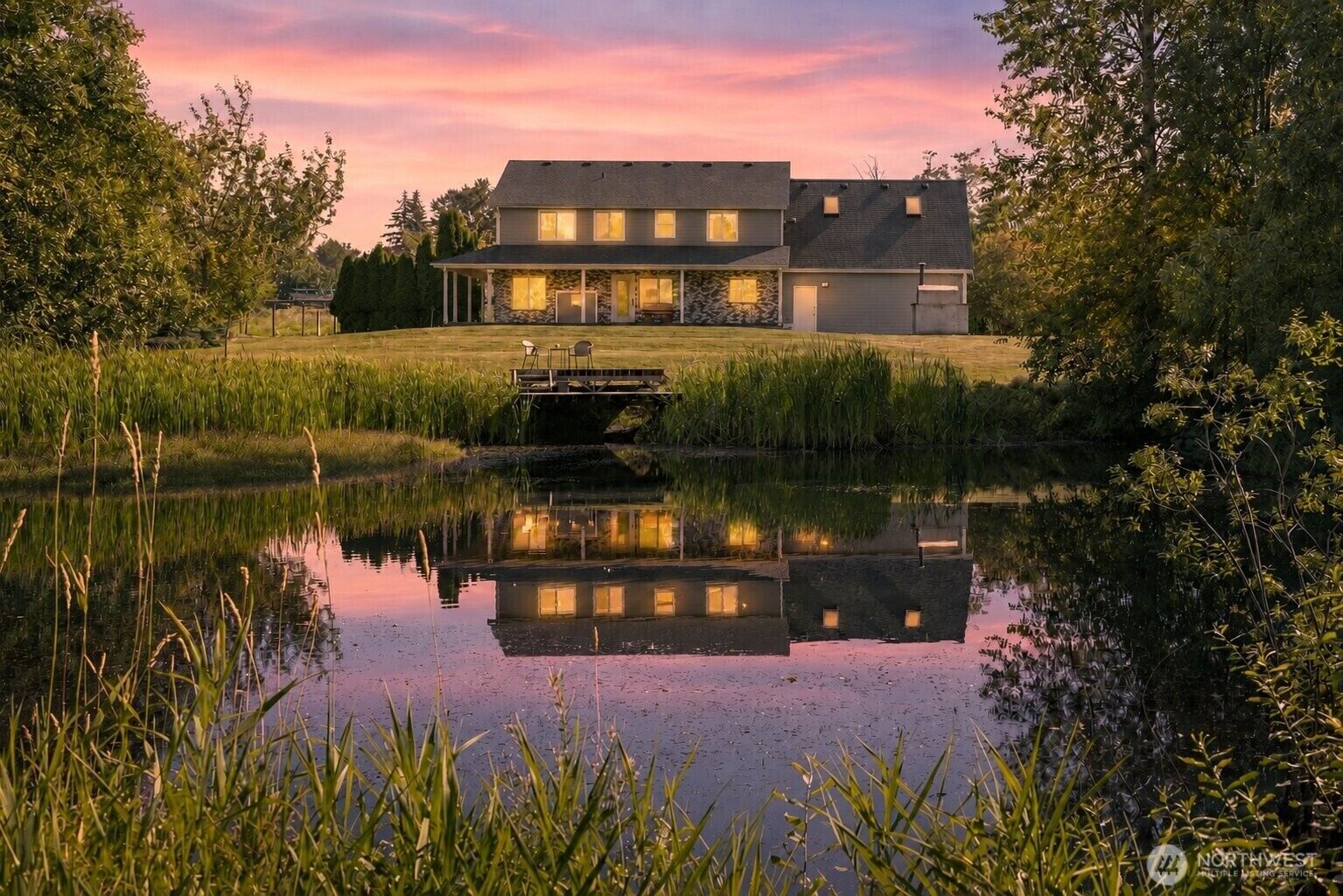 Property Photo:  5350  Stephens Drive  WA 98226 