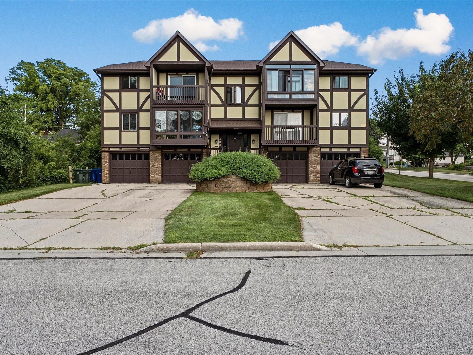 Property Photo: 502 Front Street 3 WI 54115-2546