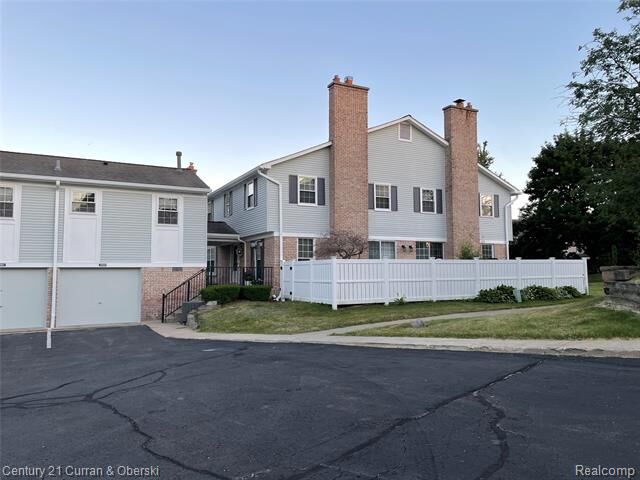 Property Photo: 20905 E Glen Haven Circle MI 48167