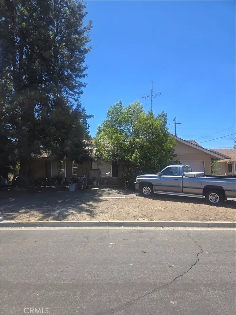 Property Photo: 40875 Lois Court CA 92544
