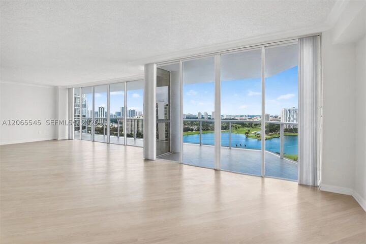 Property Photo: 20281 E Country Club Dr 1801 FL 33180