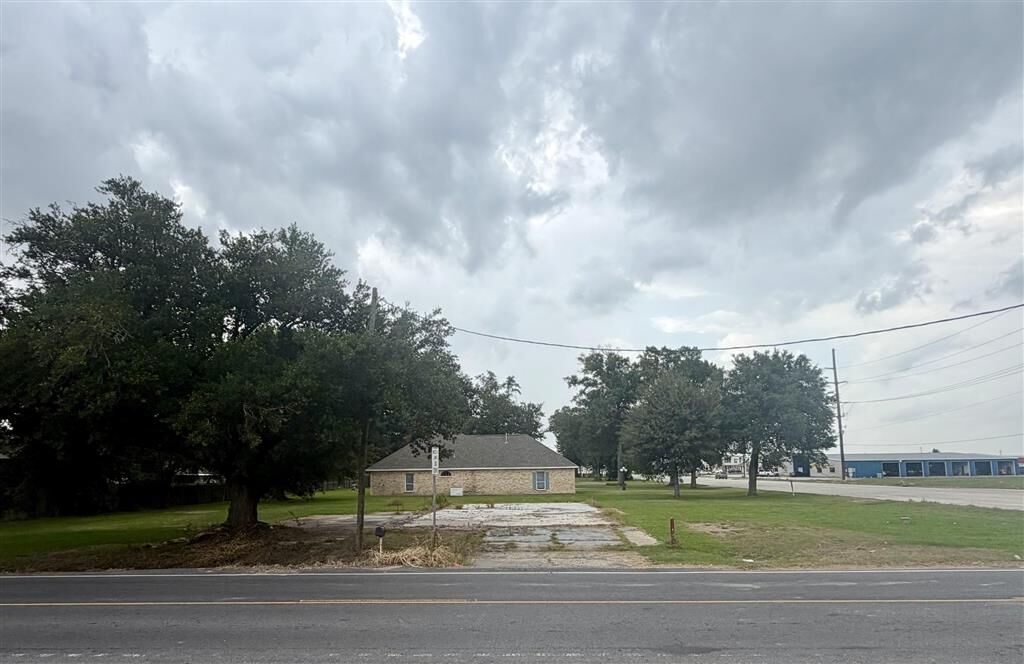 Property Photo: 5434 Gerstner Memorial Boulevard LA 70607