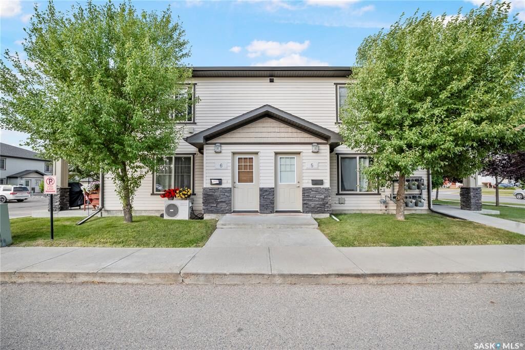 Property Photo: 5011 James Hill Road 5 SK S4W 0B9