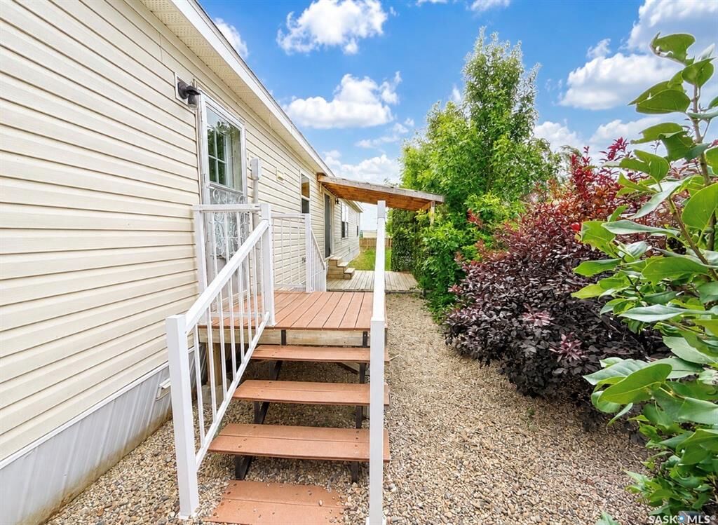 Property Photo:  78 Prairie Sun Court  SK S9H 3X6 