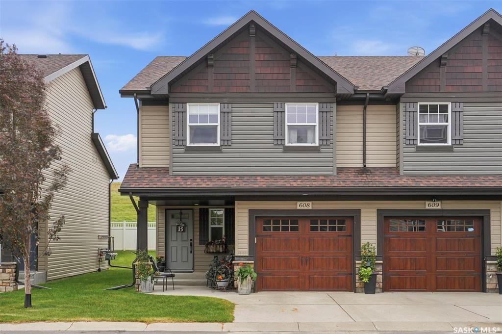 Property Photo: 150 Langlois Way 608 SK S7T 1C8