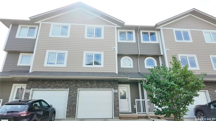 Property Photo: 212 Willis Crescent 409 SK S7T 0R6