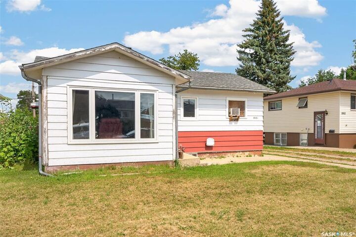 1006 Warner Street SW — photo 1