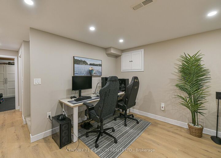 Property Photo:  49 Bond Street  ON L3V 1J6 