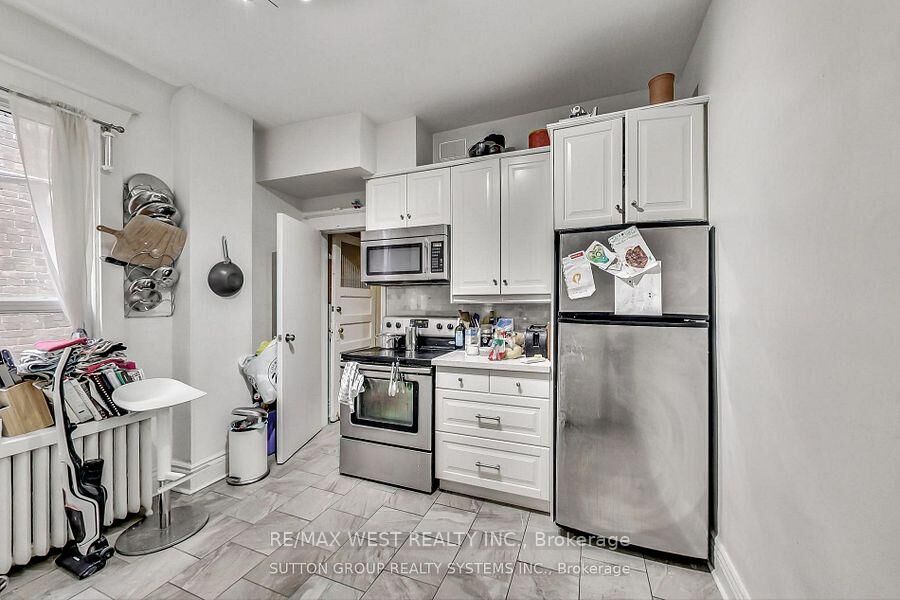 Property Photo: 328 High Park Avenue ON M6P 2S7