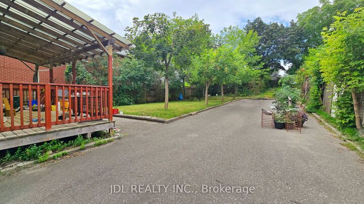 Property Photo: 110 Church Street S Bsmt ON L4C 1W3