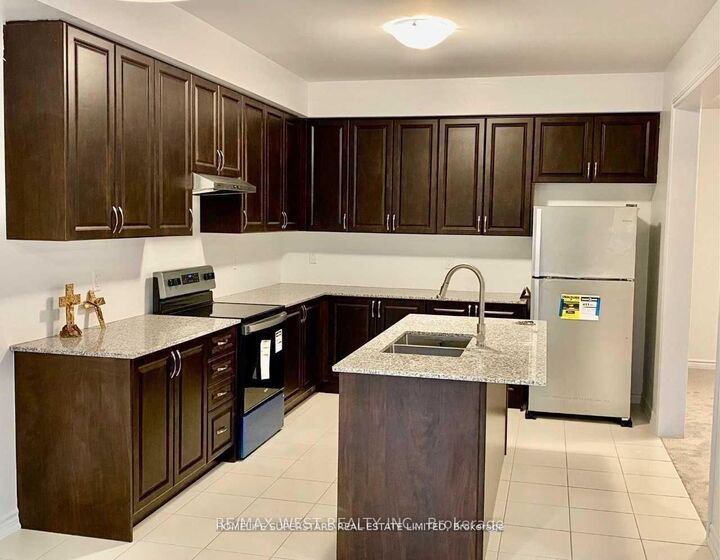 Property Photo: 256 Ridley Crescent ON N0C 1B0