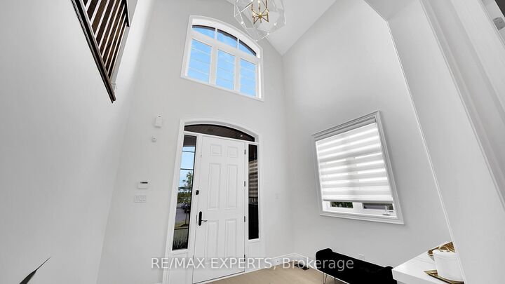Property Photo: 89 Rosshaven Crescent ON L4L 1A6