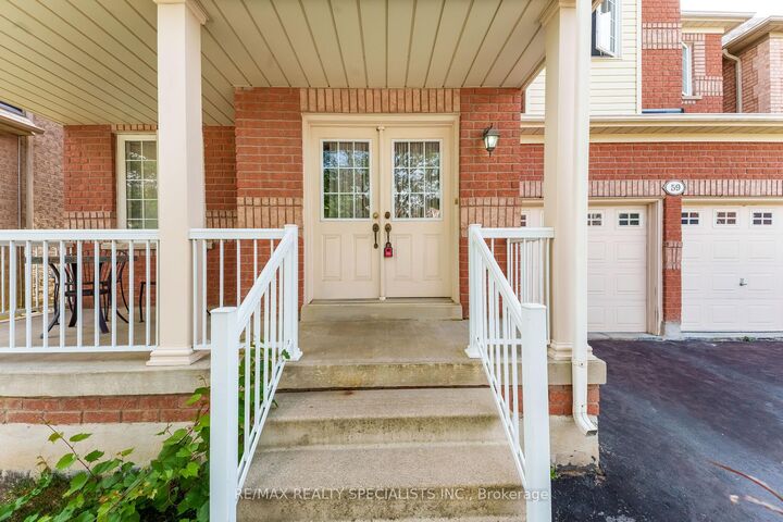 Property Photo: 59 Masters Green Crescent ON L7A 3K6