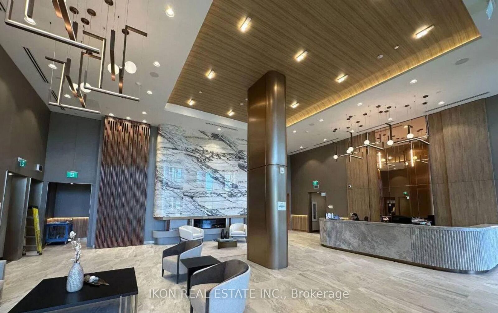 Property Photo: 1100 Sheppard Avenue W Ph07 ON M3A 0G8