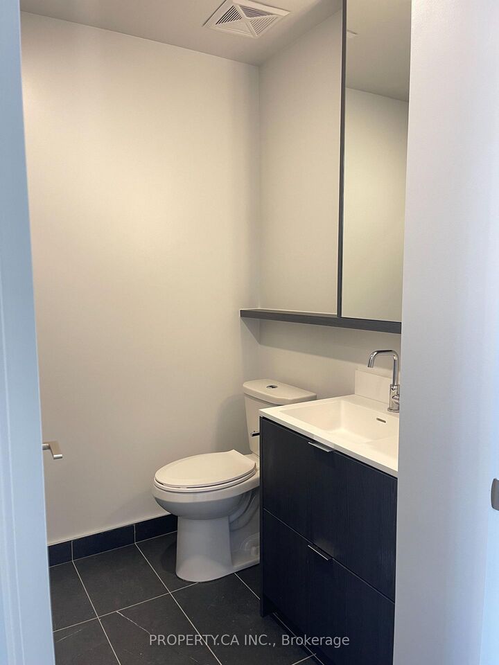 6 Greenbriar Road 224 — photo 1