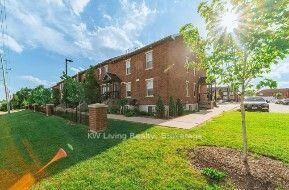 Property Photo:  252 Penetanguishene Road 10  ON L4M 7C2 