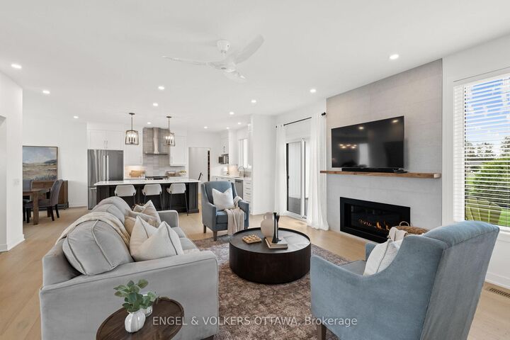 Property Photo: 2932 Danbury Way ON K0A 2T0
