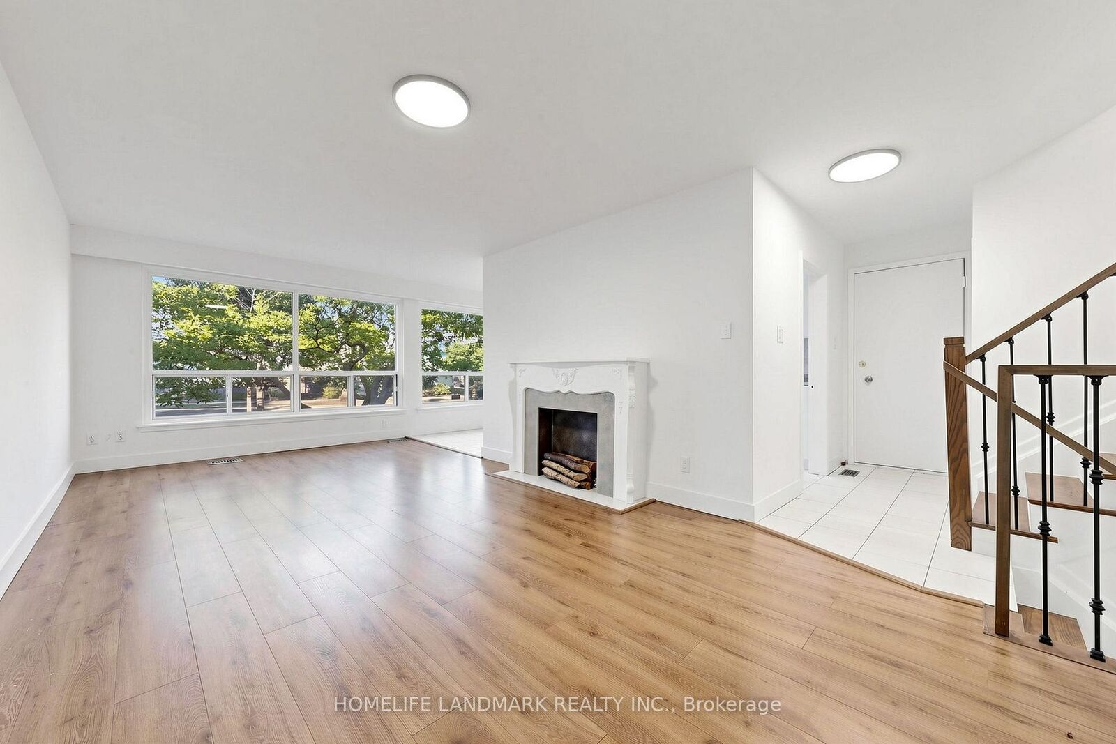 Property Photo: 26 Fenside Drive ON M3A 2V3