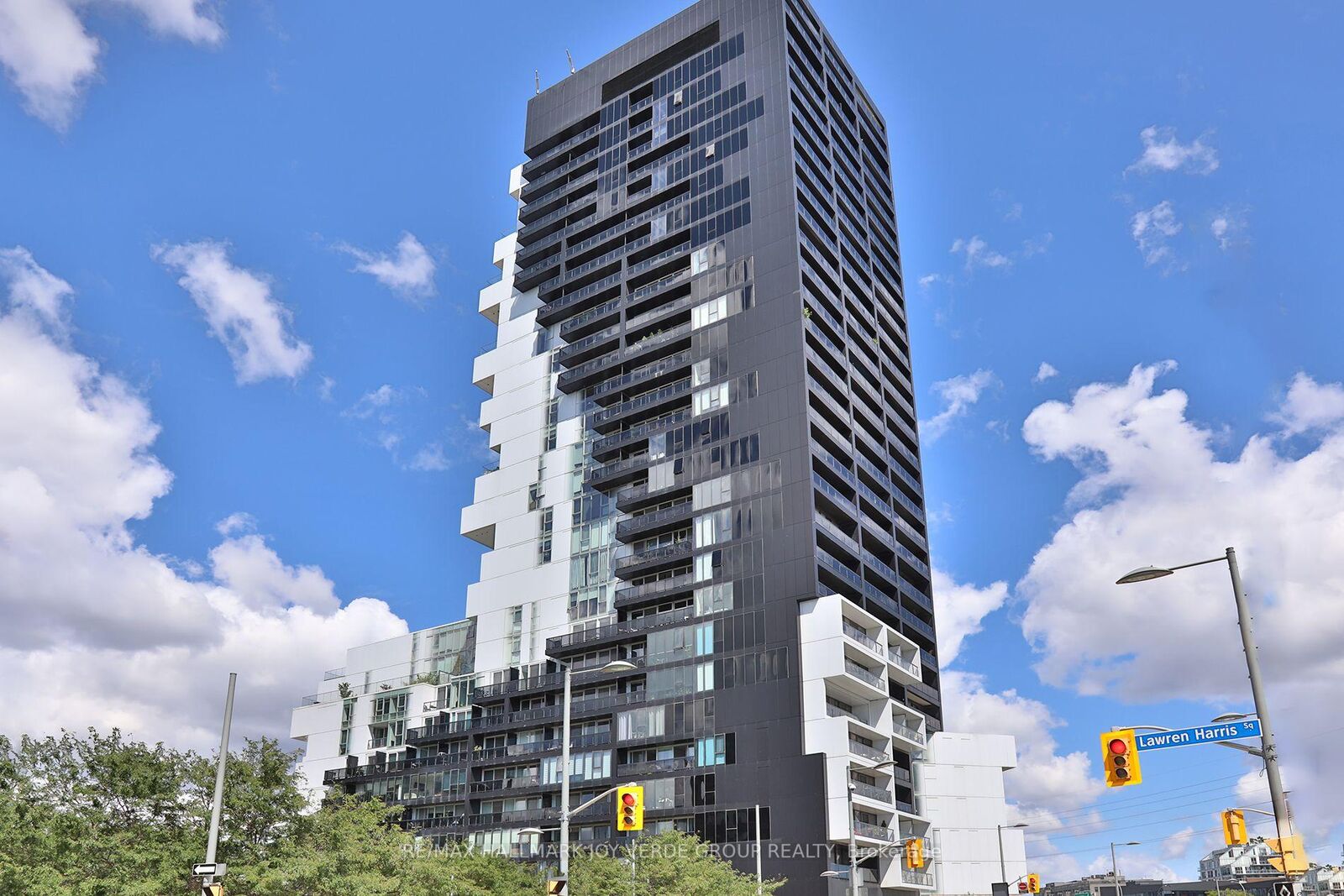 Property Photo:  170 Bayview Avenue 1105  ON M5A 0M4 