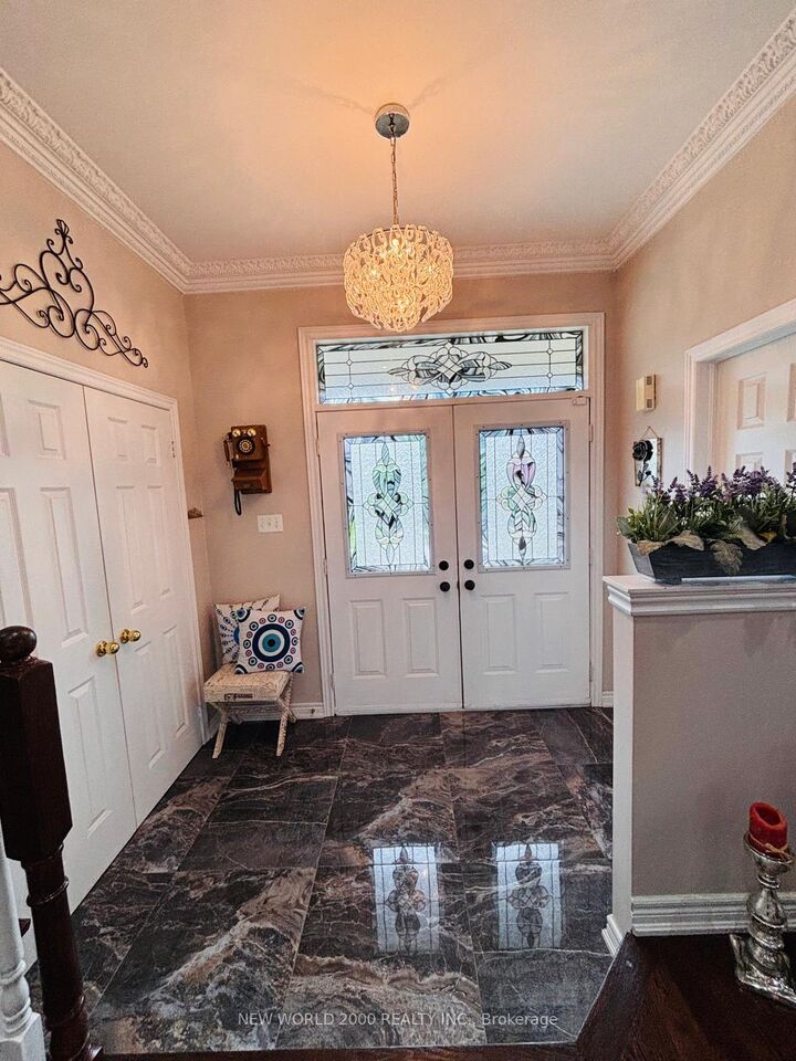 Property Photo: 137 Fitzgerald Crescent ON L9T 5Y6