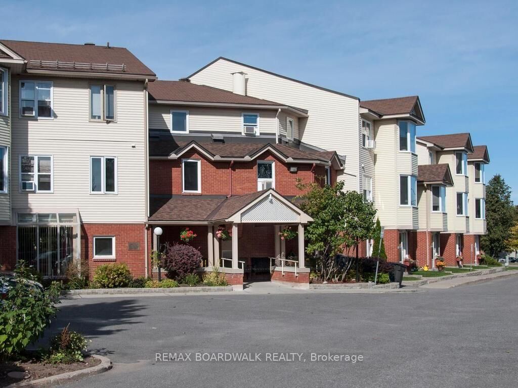 Property Photo: 848 Seyton Drive 339 ON K2H 9G6