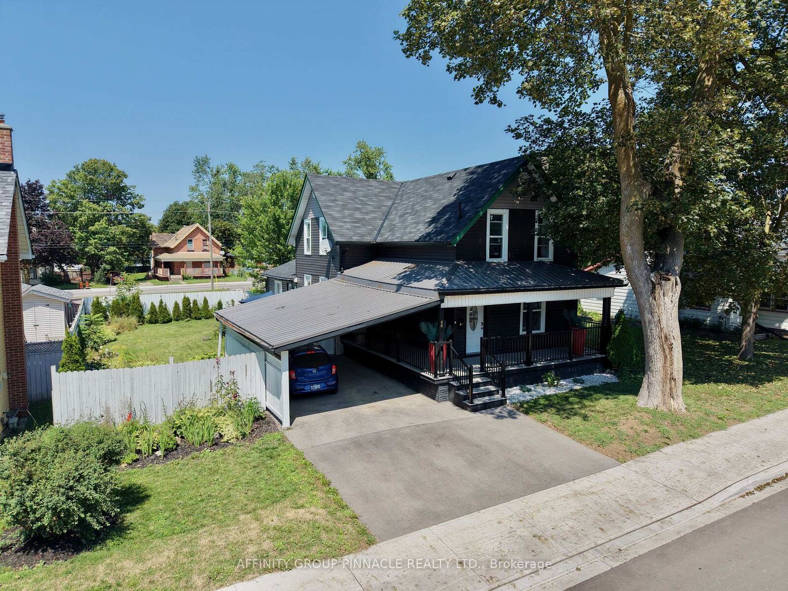 Property Photo:  68 King Street  ON K9V 1C8 