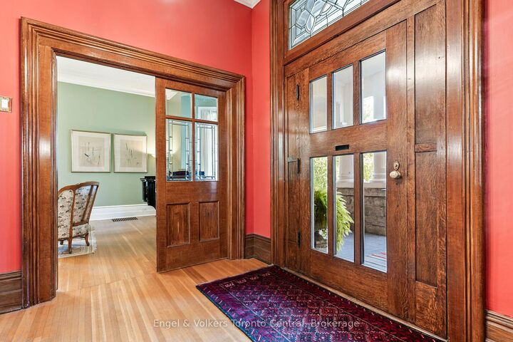 Property Photo: 1050 4th Avenue W ON N4K 4V9