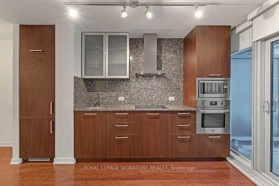 Property Photo:  12 York Street 311  ON M5J 0A9 